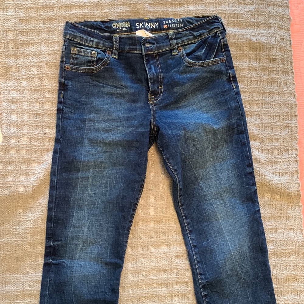 Girls size 10 skinny jeans.